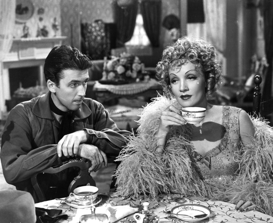 1939 1 With Marlene wm.jpg